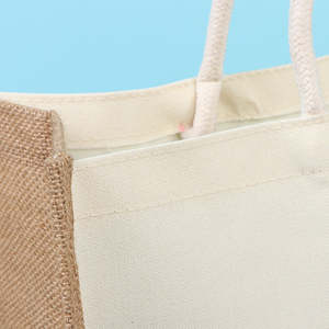 Sac à bandoulière en toile de jute naturelle fait main pour les courses, la plage et les sorties décontractées - Product Image 5