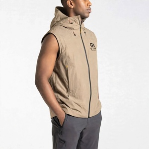 Chaleco Deportivo con Capucha para Hombre, Marca GYM ACTIVE, Sin Mangas, Acolchado, Resistente al Viento, Impermeable, Transpirable, con Cierre Frontal, Color Sólido, Informal, para Actividades al Aire Libre - Product Image 5