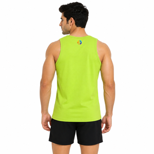 Camiseta sin mangas para hombre de estilo minimalista, con tela suave y duradera, ideal para practicar deportes, paseos de verano y uso diario. - Product Image 3