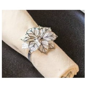 Anneau de serviette en métal au design exclusif, décoration de table pour traiteur et mariage, centre de table, motif floral - Product Image 1