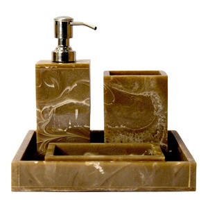 Colección Artesanal: Juego de Baño Portátil de Seis Piezas de Resina Rectangular Minimalista con Diseño Duradero Anti-Olores Hecho a Mano - Product Image 4