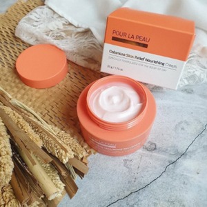 [POUR LA PEAU] Crema Facial Calmante y Unificadora del Tono, Cuidado Hidratante Facial, Ingredientes Naturales, Loción Facial No Grasosa - Product Image 2