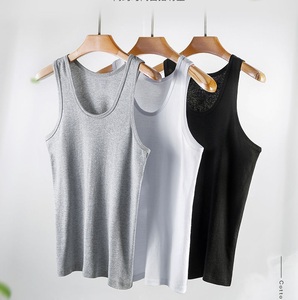 Débardeur de sport personnalisé en coton doux pour homme – Maillot de corps de musculation sans manches pour la gym - Product Image 4