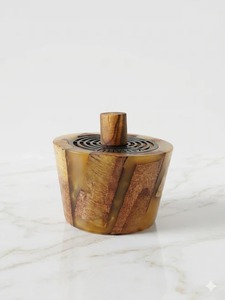 Mabkhara de Resina y Madera Hecha a Mano, Elegante Quemador de Oud Árabe para Fragancia y Decoración de Interiores de Lujo - Product Image 3