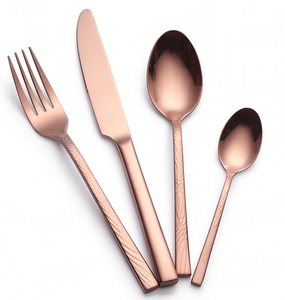 Ensemble de couverts plaqués or rose, cuillères, fourchettes, couteaux, couverts en métal, design moderne, résistant à la rouille, essentiels pour les dîners de mariage - Product Image 1