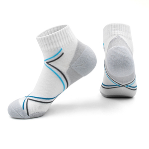 Wholesale Quick Drying Autumn Spandex/Polyester Basketball Sports <b>Socks</b> Custom Professional Running Knee High Breathable Workout - Product Image 3