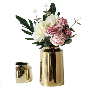 New Table <b>Top</b> Decoration Metal Flower Vase Wholesale Modern Handmade Design Table Vase Gold Plated Metal Flower Vase - Product Image 1