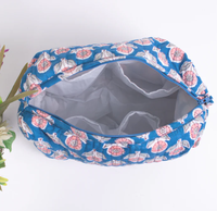 Trousse de Toilette Matelassée en Coton Imprimé au Bloc, Grande Taille, Idéale comme Cadeau, Faite à la Main, pour Voyage