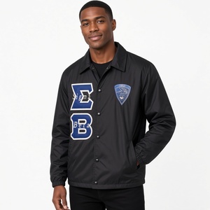 เสื้อแจ็คเก็ตโค้ชสีดำ Phi Beta Sigma พร้อมป้ายตัวอักษรกรีกสีน้ำเงิน ปักลายตราสัญลักษณ์ กระดุมแป๊กด้านหน้า แขนยาว สำหรับสมาคมนักศึกษา - Product Image 1