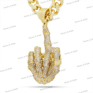 Pendentif main au doigt d'honneur serti de diamants en moissanite, fabriqué en argent 925, pendentif de luxe hip-hop, bijou cadeau - Product Image 3