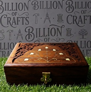 Caja de Regalo de Madera de Lujo con Incrustaciones de Latón Grabadas, Estuche de Recuerdos Premium Hecho a Mano - Product Image 4