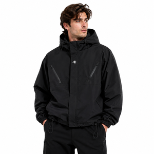 Veste de pluie imperméable et résistante au vent pour homme, entièrement noire, avec doublure en maille enduite de TPU de haute qualité, ensemble de jogging et de randonnée personnalisé uni. - Product Image 5