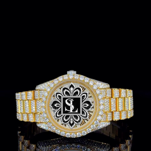 Montre de luxe pour femme en or jaune sertie de diamants, cadran analogique, verre saphir, mouvement à quartz 46 mm, bracelet 20 mm, fermoir déployant - Product Image 4