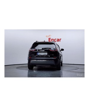 Jeep Cherokee 2.4 Limited AWD 2022 con Asientos de Cuero, Caja de Cambios Automática, Cámara Trasera, 46,483 km, Edición Limitada - Product Image 4