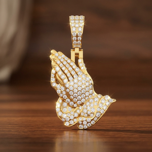 RIZTA JEWELS Colgante Unisex de Oro Amarillo de 14 Quilates con Diamante Cultivado en Laboratorio, Corte Brillante Redondo, 1.46ct, 8.0gm, Estilo Hip Hop Espiritual - Product Image 1