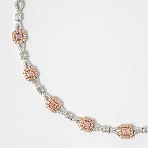 Collier de luxe en or blanc 14 carats avec diamant de laboratoire taillé de 20,00 carats, serti pavé, certifié IGI, bijou audacieux haut de gamme - Product Image 2