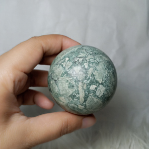 คริสตัลธรรมชาติขนาด5ซม. ทำจากหินแจสเปอร์พลอยที่ผ่านการถักแบบอินโดนีเซียสีเทา - Product Image 3