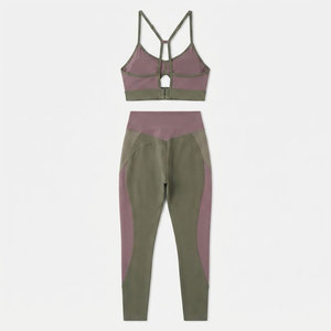 Ensemble de sport côtelé sans couture, dernier style, pour femme, polyvalent, pour entraînement, fitness, yoga et autres activités sportives. - Product Image 6