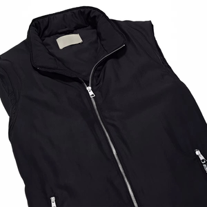 เสื้อกั๊กบอดี้วอร์มเมอร์ดีไซน์สวยที่สุด สกรีนโลโก้ได้ตามต้องการ สำหรับผู้ชาย แบบสองด้านใส่ได้ ไม่มีแขน - Product Image 2