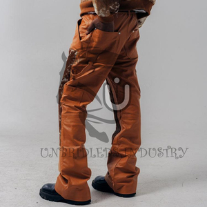 Pantalon en cuir de vachette à double genouillère, couleur beige et blanc - Product Image 4