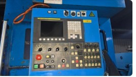Máquina CNC Fanuc de doble torreta vertical usada para reparación de llantas de aleación de servicio ligero con doble husillo - Product Image 4