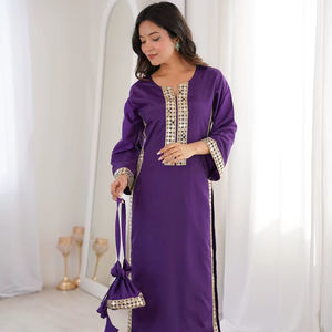 Ensemble de costume en tissu ivoire imprimé de haute qualité avec un dupatta fantaisie pour femmes et filles - Product Image 1