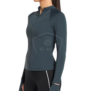 Veste de sport pour femme avec fermeture éclair et tissu doux, idéale pour la gym et les activités de plein air, avec logo imprimé et couleur unie - Product Image 3