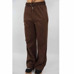 Ensemble 2 pièces personnalisé pour femme : Sweat à capuche et pantalon de survêtement avec applique croisée effet vieilli – Vente en gros usine - Product Image 2