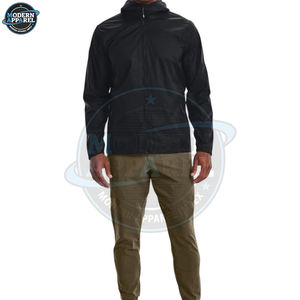 Artículo de Moda de la Temporada: Chaqueta Impermeable para Hombre con Logotipo Personalizado, Chaquetas Completas para Hombre, Chaquetas Impermeables de Poliéster y Nailon Sostenibles para Hombre - Product Image 4