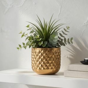 Metal Indoor Pineapple <b>Texture</b> Golden Planter Superfine Quality Available for Table Decor Wedding Home Decor at Wholesale Price - Product Image 1