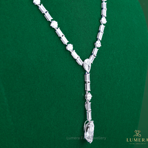 Collar Lariat de Lujo con Colgante en Forma de Y, con Corte Baguette, Corte Brillante Redondo y Corte de Pera, con Engaste de Garras, Acabado en Oro, Joyería - Product Image 5