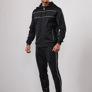Ensemble de survêtement décontracté pour homme, noir, à capuche, respirant, design 2-en-1, manches longues, couleur unie, poids moyen, 100 % coton, avec cordon de serrage - Product Image 1