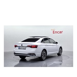 Volkswagen Jetta 1.5 TSI Prestige 2022, 42,150 km, Caja de Cambios Automática, Emisión Euro V, Asientos de Cuero, Volante a la Izquierda, Trasero - Product Image 2