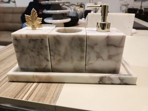 Ensemble de salle de bain en résine de style classique tendance, décoration personnalisée de qualité supérieure d'Inde, plusieurs pièces pour un style complet - Product Image 3