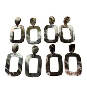 Pendientes de cuerno de nuevo estilo de lujo para mujer Forma de ala de puño de corte princesa clásico - Product Image 1