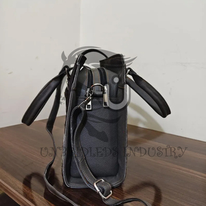 Bolso Tote de Cuero Vacuno Blanco y Negro |   Bolso de Cuero Hecho a Mano, Estilo Western, de Alta Calidad para Uso en Exteriores - Product Image 2