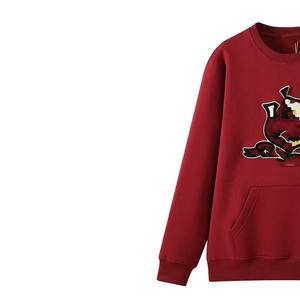 เสื้อสเวตเชิ้ตคอกลมสีแดงขาว ปักอักษรเชนิลล์ สไตล์มหาวิทยาลัย ทรงโอเวอร์ไซส์ สตรีทแวร์ สำหรับฤดูหนาว พิมพ์ลายปักด้านหน้า - Product Image 4