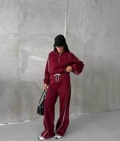 Ensemble de survêtement court d'hiver bordeaux personnalisé pour femme, avec sweat à capuche oversize et pantalon de jogging, style streetwear décontracté, écoresponsable, 2 pièces