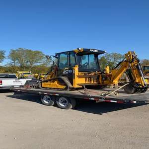 JCB 1CXT 4x4 Retroexcavadora de orugas, Minicargadora, Cargadora de tractor, Minicargadora frontal con dirección deslizante, Componentes principales del motor Yanmar - Product Image 5