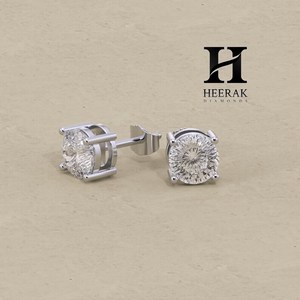 ต่างหูเพชรทรงกลมเจียระไนแบบบริลเลียนท์ 2 กะรัต หรูหราสำหรับผู้หญิง เพชร VVS สี D มอยส์ซาไนต์ แบบ 4 กรงเล็บ ดีไซน์ดับเบิ้ลแกลเลอรี่ - Product Image 2