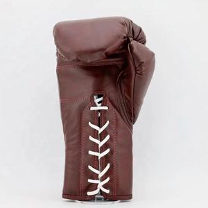 Dernier modèle de gants de boxe personnalisés de qualité supérieure en cuir léger à doigts entiers avec poignées personnalisées - Product Image 2