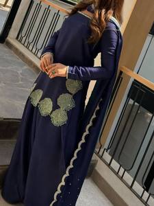 Ensemble Salwar pour femme brodé bleu en soie créponnée, robe longue Farshi, extensible et réversible, tenue de fête et de mariage - Product Image 2