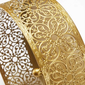 <b>Set</b> Of Three Gold Finished Cutwork Floral Design Edge Cake Stand For Anniversary And Birthday Cake Display Wholesale From India - Product Image 6