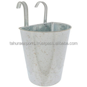 Nouvel arrivage Jardinière élégante faite à la main en métal et fer Finition émaillée Décoration murale de jardin pour hôtel Restaurant Décoration murale - Product Image 1