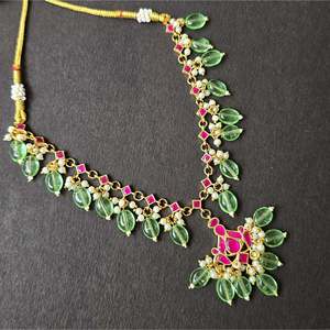 Green Beaded Jadau Kundan Regular Alloy Gold Plated Oxidized Polish Necklace Set - Product Image 2