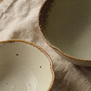 ชามเสิร์ฟบะหมี่ขนาดใหญ่ลายคลาสสิคสไตล์ญี่ปุ่นแบบเรียบง่ายทันสมัย ปี 2026 สำหรับโรงแรมร้านอาหาร โดย UO - Product Image 3