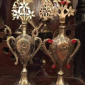 Brass Surma Dani - Gold Kohl (Surma) Holder with Applicator | Traditional Surmadani/Kajal Pot - Product Image 1