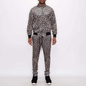 Conjunto Deportivo 2 en 1 para Hombre PIHA, Personalizado, de Poliéster/Algodón, para Invierno, con Sudadera con Capucha y Pantalones de Chándal con Cierre - Product Image 1