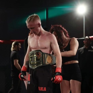 Cinturón de Campeonato Personalizado de Cuero PU para Lucha Libre, Boxeo, MMA, con Logotipo Personalizado, Chapado en Oro, Premio Deportivo - Product Image 4