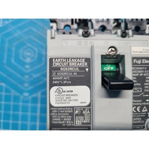 Module d'interface de contrôle RF MKS HPS Series Pneumatic Angle Valve 1075326, utilisé comme pièce détachée pour équipement semi-conducteur d'époque - Product Image 4